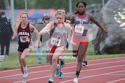 Thumbnail 1 in PIAA Class AAA Track & Field Championships photogallery.