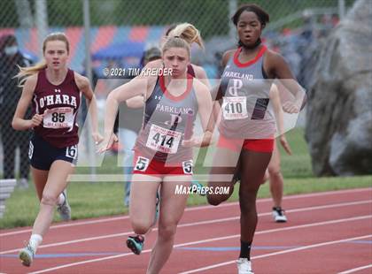 Thumbnail 2 in PIAA Class AAA Track & Field Championships photogallery.