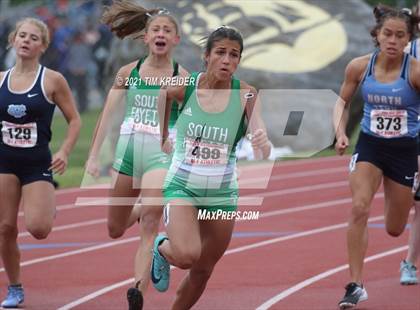Thumbnail 2 in PIAA Class AAA Track & Field Championships photogallery.