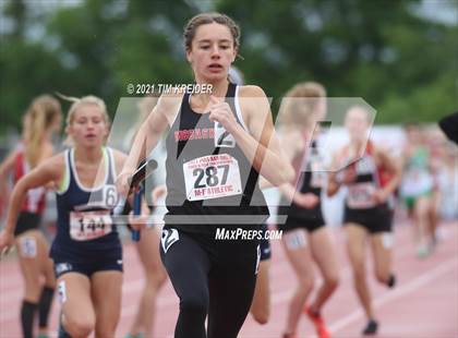 Thumbnail 2 in PIAA Class AAA Track & Field Championships photogallery.