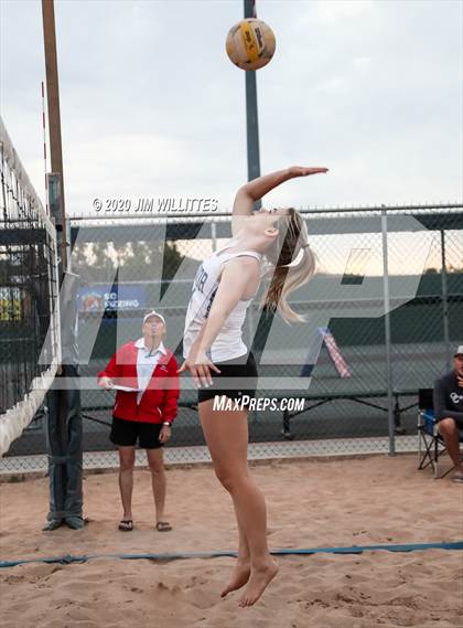 Thumbnail 3 in O'Connor Gold Final (OC Beach Invitational)  photogallery.