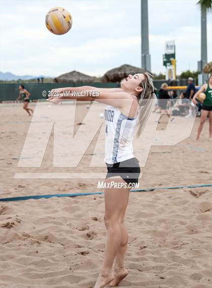 Thumbnail 2 in O'Connor Gold Final (OC Beach Invitational)  photogallery.