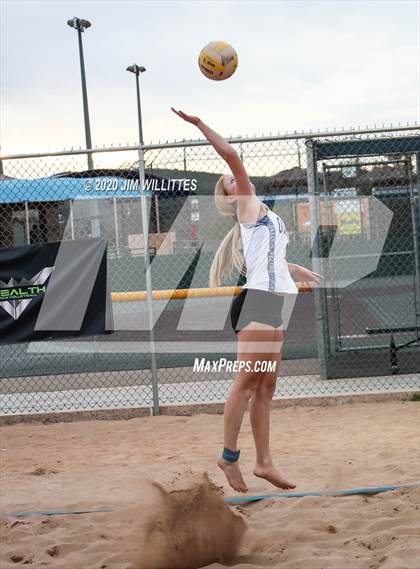 Thumbnail 3 in O'Connor Gold Final (OC Beach Invitational)  photogallery.