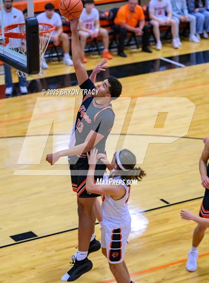 Thumbnail 3 in Cheyenne Wells vs. Elkhart photogallery.