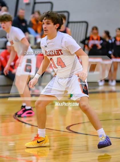 Thumbnail 3 in Cheyenne Wells vs. Elkhart photogallery.