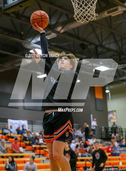 Thumbnail 3 in Cheyenne Wells vs. Elkhart photogallery.