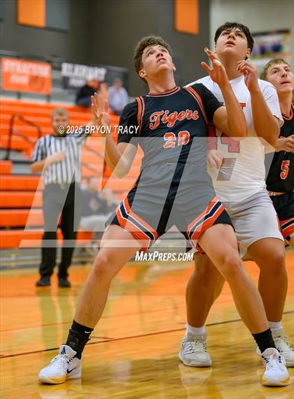 Thumbnail 1 in Cheyenne Wells vs. Elkhart photogallery.