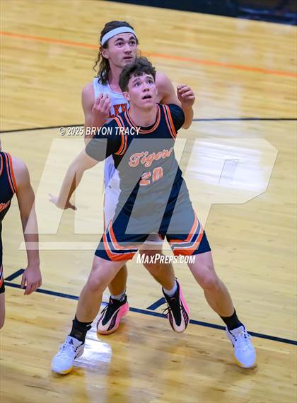 Thumbnail 1 in Cheyenne Wells vs. Elkhart photogallery.