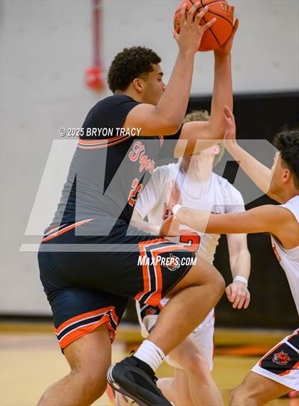 Thumbnail 1 in Cheyenne Wells vs. Elkhart photogallery.