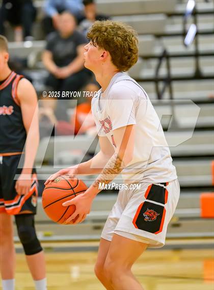 Thumbnail 1 in Cheyenne Wells vs. Elkhart photogallery.