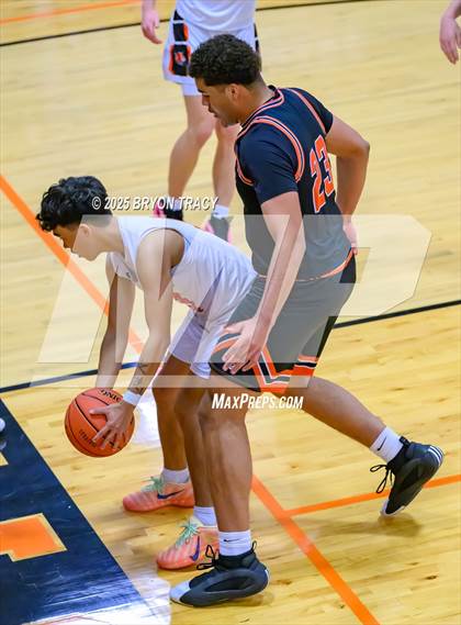 Thumbnail 1 in Cheyenne Wells vs. Elkhart photogallery.