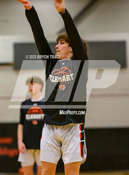 Thumbnail 1 in Cheyenne Wells vs. Elkhart photogallery.