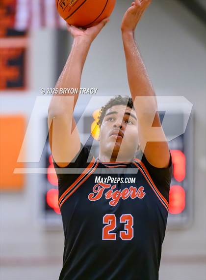 Thumbnail 1 in Cheyenne Wells vs. Elkhart photogallery.