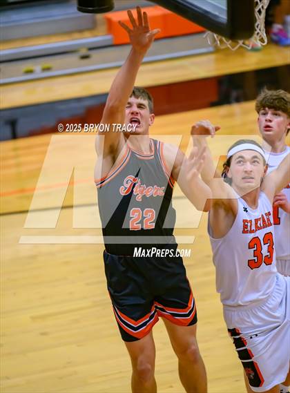 Thumbnail 1 in Cheyenne Wells vs. Elkhart photogallery.