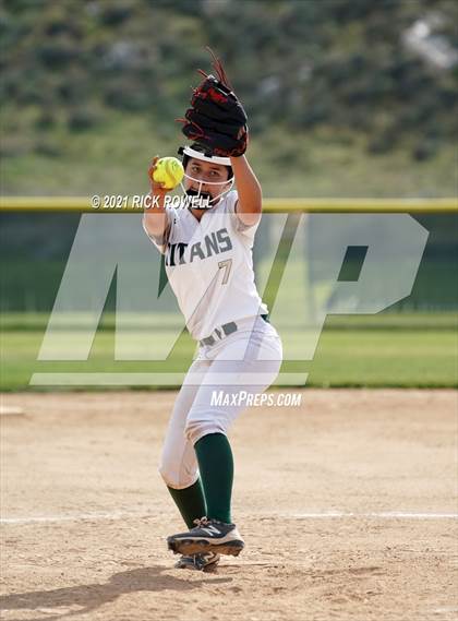 Thumbnail 1 in Sage Creek @ Tahquitz photogallery.