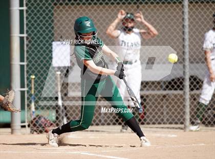 Thumbnail 1 in Sage Creek @ Tahquitz photogallery.