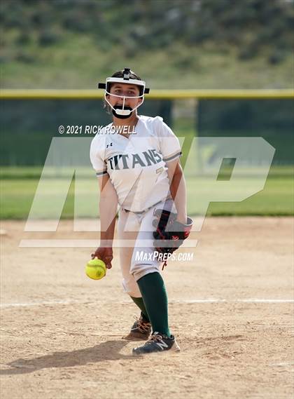 Thumbnail 2 in Sage Creek @ Tahquitz photogallery.