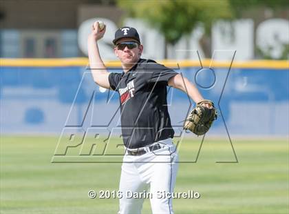 Thumbnail 3 in Thurston @ O'Connor (Coach Bob National Invitational) photogallery.