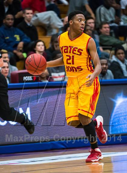 Thumbnail 1 in Yates vs. Lincoln (Spalding Hoophall Classic) photogallery.