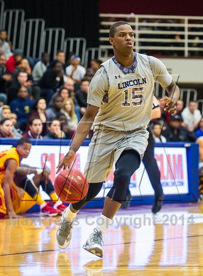 Thumbnail 2 in Yates vs. Lincoln (Spalding Hoophall Classic) photogallery.