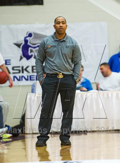 Thumbnail 1 in Yates vs. Lincoln (Spalding Hoophall Classic) photogallery.