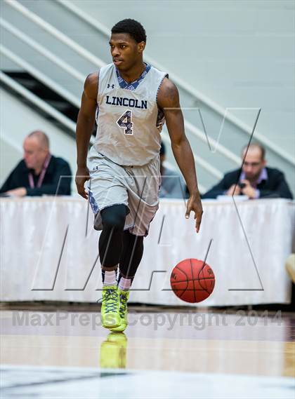 Thumbnail 2 in Yates vs. Lincoln (Spalding Hoophall Classic) photogallery.