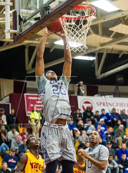 Thumbnail 3 in Yates vs. Lincoln (Spalding Hoophall Classic) photogallery.