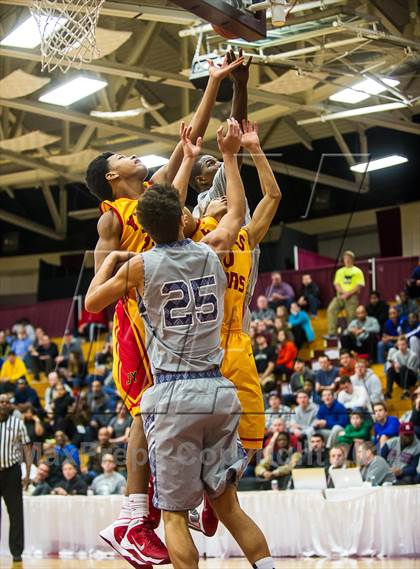 Thumbnail 2 in Yates vs. Lincoln (Spalding Hoophall Classic) photogallery.