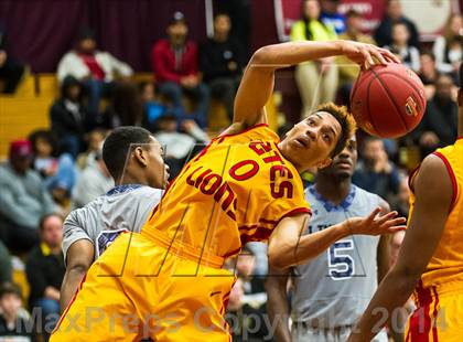 Thumbnail 2 in Yates vs. Lincoln (Spalding Hoophall Classic) photogallery.