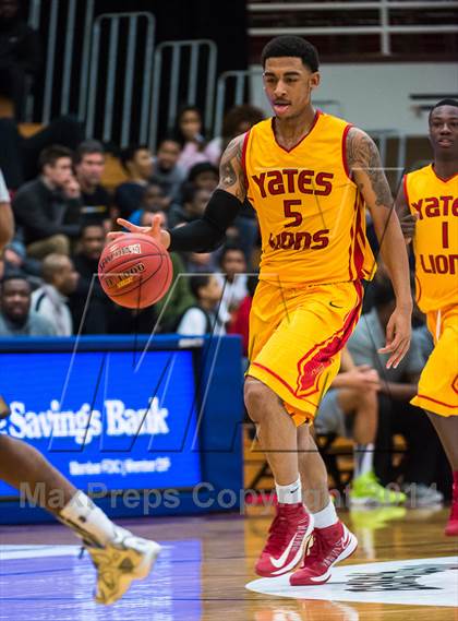 Thumbnail 2 in Yates vs. Lincoln (Spalding Hoophall Classic) photogallery.