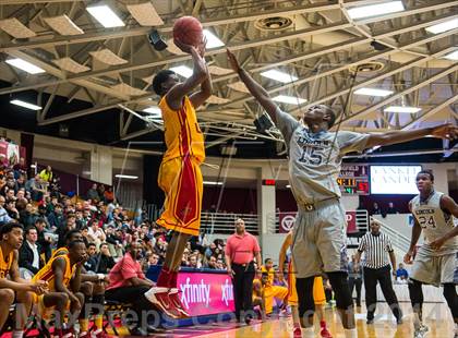 Thumbnail 3 in Yates vs. Lincoln (Spalding Hoophall Classic) photogallery.