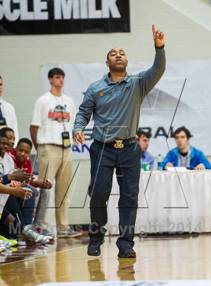 Thumbnail 3 in Yates vs. Lincoln (Spalding Hoophall Classic) photogallery.