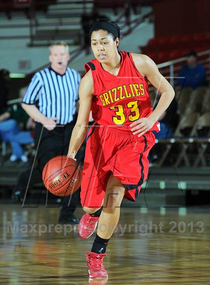 Thumbnail 3 in McPherson vs. Labette County (KSHSAA 4A 1st Round) photogallery.