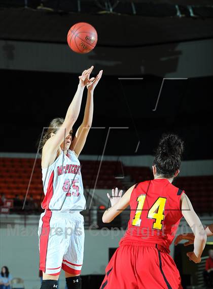 Thumbnail 1 in McPherson vs. Labette County (KSHSAA 4A 1st Round) photogallery.