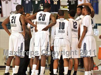 Thumbnail 1 in Bishop Manogue vs. Lincoln (MaxPreps Holiday Classic) photogallery.