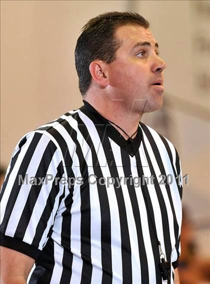 Thumbnail 3 in Bishop Manogue vs. Lincoln (MaxPreps Holiday Classic) photogallery.