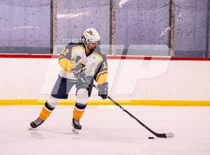 Thumbnail 1 in Notre Dame Academy vs St. Mary's (Hingham Showcase) photogallery.