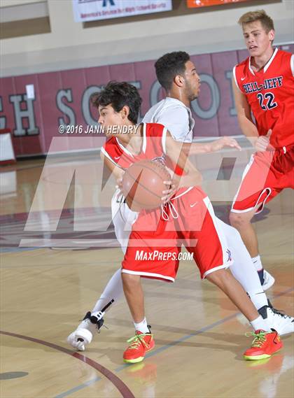 Thumbnail 2 in Bellarmine-Jefferson vs. Citrus Valley (Rancho Mirage Holiday Invitational) photogallery.