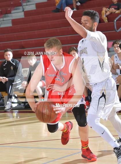 Thumbnail 1 in Bellarmine-Jefferson vs. Citrus Valley (Rancho Mirage Holiday Invitational) photogallery.