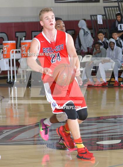 Thumbnail 2 in Bellarmine-Jefferson vs. Citrus Valley (Rancho Mirage Holiday Invitational) photogallery.