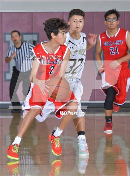 Thumbnail 1 in Bellarmine-Jefferson vs. Citrus Valley (Rancho Mirage Holiday Invitational) photogallery.