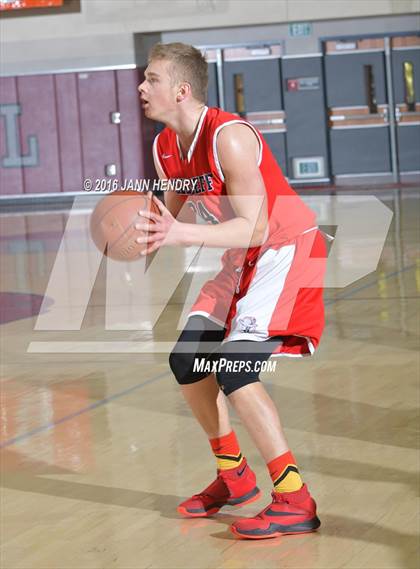 Thumbnail 1 in Bellarmine-Jefferson vs. Citrus Valley (Rancho Mirage Holiday Invitational) photogallery.