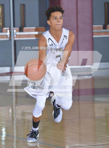 Thumbnail 1 in Bellarmine-Jefferson vs. Citrus Valley (Rancho Mirage Holiday Invitational) photogallery.