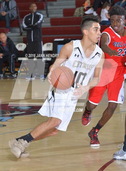 Thumbnail 2 in Bellarmine-Jefferson vs. Citrus Valley (Rancho Mirage Holiday Invitational) photogallery.