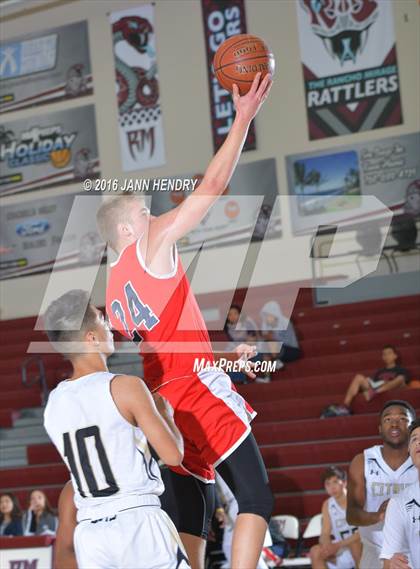 Thumbnail 3 in Bellarmine-Jefferson vs. Citrus Valley (Rancho Mirage Holiday Invitational) photogallery.