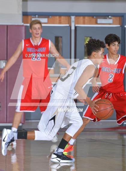 Thumbnail 1 in Bellarmine-Jefferson vs. Citrus Valley (Rancho Mirage Holiday Invitational) photogallery.