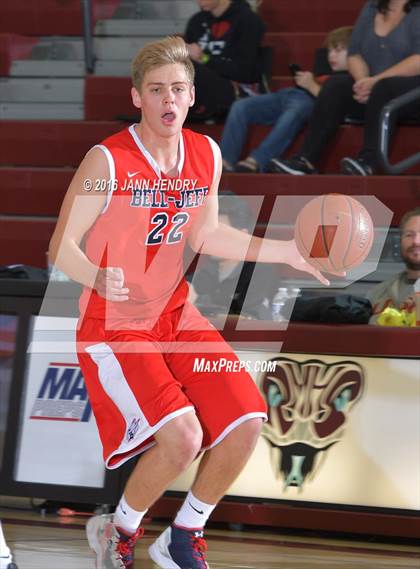 Thumbnail 1 in Bellarmine-Jefferson vs. Citrus Valley (Rancho Mirage Holiday Invitational) photogallery.