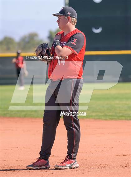 Thumbnail 1 in Summit vs Wooster (Coach Bob Invitational) photogallery.