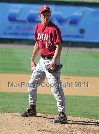 Thumbnail 1 in Lancaster Country Day vs Reading Central Catholic (Class A District 3 Championships) photogallery.