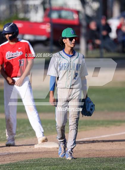 Thumbnail 1 in Highland @ East Bakersfield  photogallery.